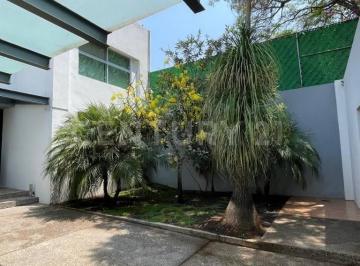 Casa · 600m² · 4 Recámaras · 5 Estacionamientos · Venta de Casa Sola en Rancho Cortes Al Norte de Cuernavaca