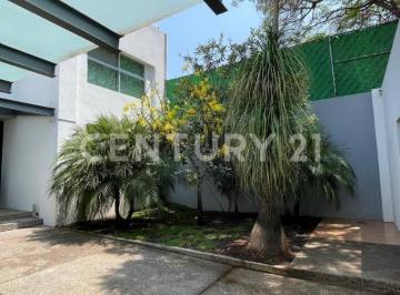 Casa · 600m² · 4 Recámaras · 5 Estacionamientos · Venta de Casa Sola en Rancho Cortes Al Norte de Cuernavaca
