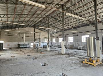 Nave industrial , Celaya · La Cruz: Terreno con Nave Industrial y Construcciones Aisladas