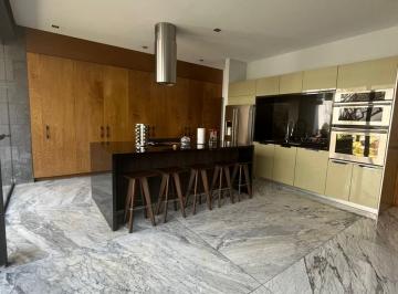 Casa de 3 habitaciones, San Andrés Cholula · Venta Casa Ubicada en Residencial San Angel Atras de La Ibero Puebla, 3 Recamaras, Jardin, Roof Gard