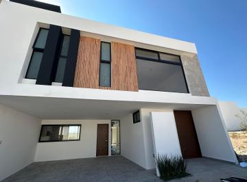 Casa de 3 habitaciones, San Luis Potosí · Oportunidad Hermosa Casa en Venta en San Angel V