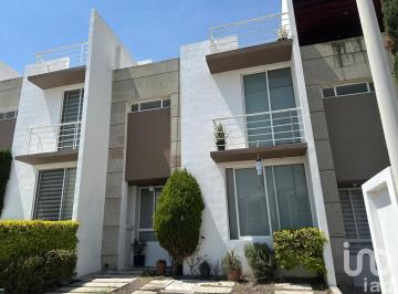 Casa · 147m² · 4 Recámaras · 2 Estacionamientos · Casa en Venta en Vizcaya IV El Mirador, El Marques Querétaro