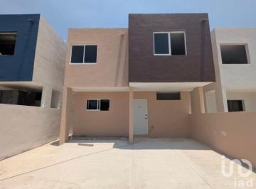 Casa · 133m² · 3 Recámaras · 1 Estacionamiento · Casas en Venta Col Luna Luna Cd Madero Tamaulipas