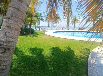 Villa · 210m² · 2 Recámaras · 2 Estacionamientos · Villa en Isla Dorada