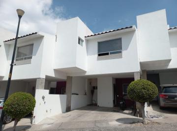 Casa de 4 habitaciones, Corregidora · Casa en Venta en Paseo de Amsterdam 151, Ampliación El Pueblito, Querétaro