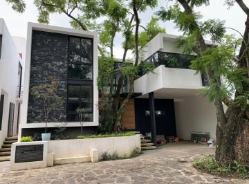 Casa · 295m² · 4 Recámaras · Casa en Venta Bellavista