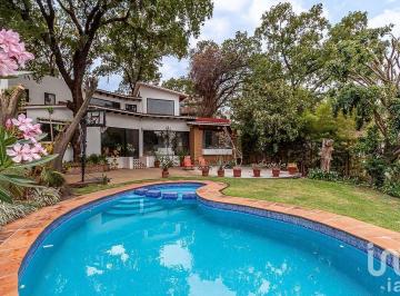 Casa · 357m² · 4 Recámaras · 5 Estacionamientos · Casa en Venta Santa Maria Ahucatitla Cuernavaca Morelos