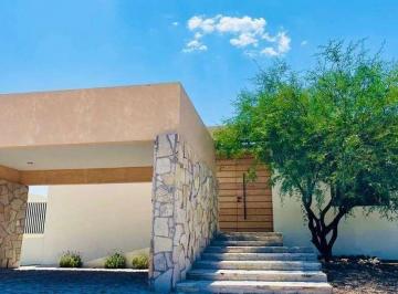 07ed4cb7c135abfbcccb4ba6e8331bfce2b8f2ba4757786e3ed77984c07a6498 · Casa Nueva en Venta en San Miguel | Una Planta y Fraccionamiento Privado
