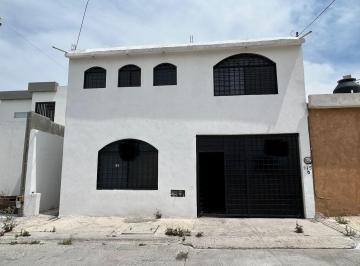 Casa de 3 habitaciones, Saltillo · Casa en Venta en Humberto Davila
