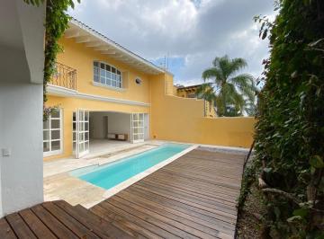 Casa · 320m² · 3 Recámaras · 3 Estacionamientos · Casa en Vista Hermosa