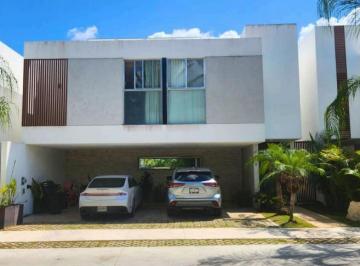 Casa · 350m² · 1 Recámara · 3 Estacionamientos · Casa en Venta en El Origen Carretera Progreso - (4)