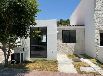 Casa en condominio de 2 habitaciones, El Marqués · Casa de 1 Planta en Venta Ciudad Maderas Queretaro