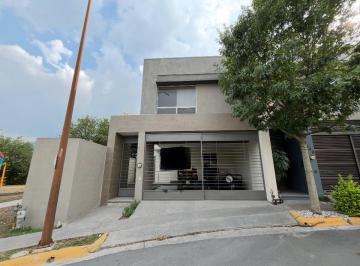 Casa de 3 habitaciones, Monterrey · Casa en Renta en Cerrdas de Cumbres Sector Verona, Monterrey. N. l.