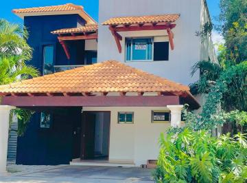 Casa de 3 habitaciones, Cancún · Casa en Renta en Cumbres Residencial