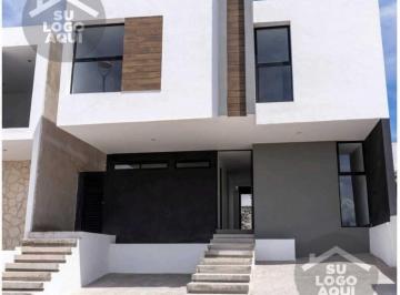 Casa en condominio · 208m² · 4 Recámaras · 3 Estacionamientos · PH - Fraccionamiento Zibatá