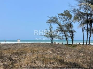 Terreno / Lote · 3300m² · Terreno Frente a Playa en Venta, de 10,890 m², Tuxpan, Ver.