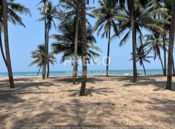 Terreno / Lote · 3023m² · Terreno Frente a La Playa en Venta Camino a La Termo de Tuxpan, Ver.
