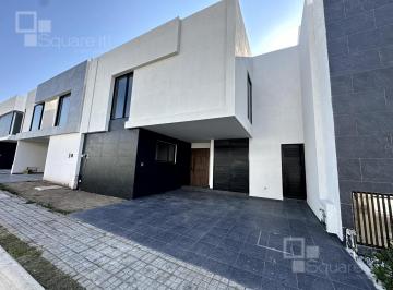 Casa · 263m² · 4 Recámaras · 2 Estacionamientos · Casa en Venta Parque Chiapas Lomas de Angelópolis