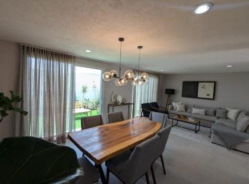 Casa en condominio · 215m² · 3 Recámaras · 2 Estacionamientos · Casa en Condominio en La Vista