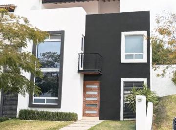 Casa en condominio de 3 habitaciones, Corregidora · Se Renta Amplia Casa, en El Condado Residecial, Corregidora Queretaro