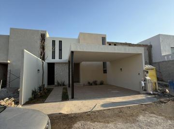 Casa de 3 habitaciones, Mérida · Casa en Venta en Real Montejo