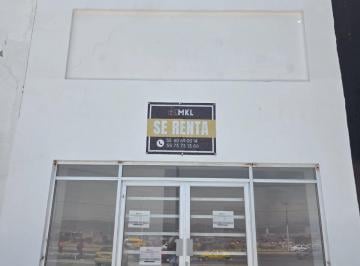 Local en centro comercial , Querétaro · Renta de Local Comercial - Av Real del Marqués, Mompani, Querétaro - $12,000 + Iva