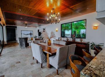 Casa en condominio · 500m² · 6 Recámaras · 2 Estacionamientos · Casa en Venta en Playacar