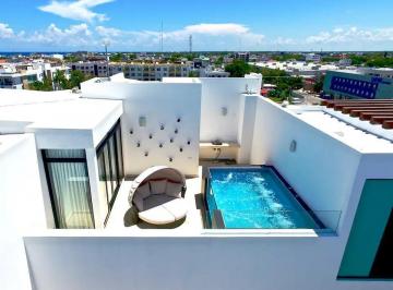Alberca · Departamento en Venta en Playa del Carmen