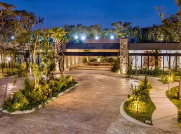 Terreno / Lote · 304m² · Terreno en Venta en Playa del Carmen