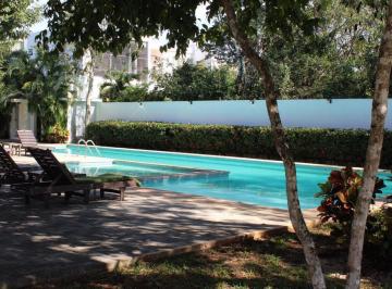 Alberca · Casa en Venta en Playa del Carmen