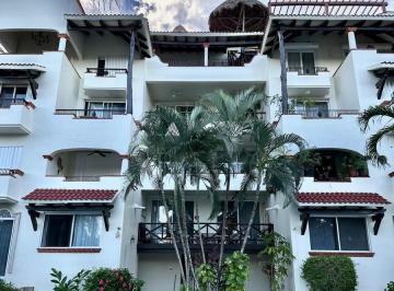 Alberca · Departamento en Renta en Puerto Aventuras