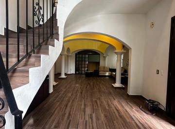Casa · 235m² · 3 Recámaras · 3 Estacionamientos · Casa - Playa del Carmen