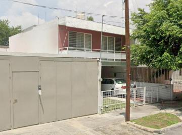 Casa de 4 habitaciones, Guadalajara · Casa en Venta en Chapalita ¡Oportunidad de Inversiòn Propiedad de Recuperaciòn Hipotecaria!