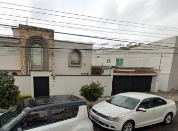 Casa de 4 habitaciones, Zapopan · Casa en Venta en Jardines del Sol ¡Excelente Oportunidad de Inversiòn Recuperaciòn Hipotecaria!