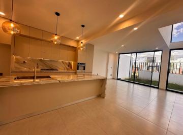 Casa de 3 habitaciones, León · Venta de Hermosa Casa Nueva en Rinconada de Santa Fe