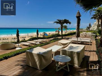 Departamento · 260m² · 3 Recámaras · 2 Estacionamientos · Departamento en Venta en Emerald, Cancún