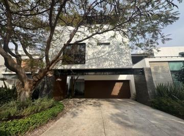Casa de 3 habitaciones, Tlajomulco de Zúñiga · Casa en Renta Amueblada y Equipada en El Manantial Opción a Rentar Sin Muebles
