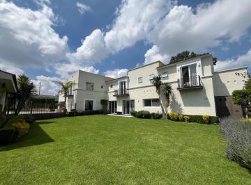 Casa de 4 habitaciones, Metepec · Casa en Venta Dentro de Residencial Castaño, Metepec