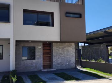 Casa de 3 habitaciones, Zapopan · Casas en Venta Dentro de Coto en Parques Vallarta Zapopan