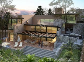 Casa en condominio de 4 habitaciones, Valle de Bravo · Casa en Venta en Condominio en Valle de Bravo