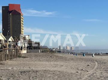 Terreno / Lote · 903m² · Terreno Ideal Para Condominios U Hotel Boutique a Pasos de La Playa - (4)