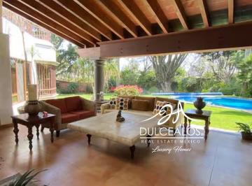 Casa de 4 habitaciones, Cuernavaca · Renta Casa Sola Amueblada Rancho Cortés 4 Recs 1 Rec Pb Alberca Jardín Maduro