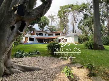 Casa de 4 habitaciones, Cuernavaca · Renta Casa Sola Amueblada Rancho Cortés 4 Recs 1 Rec Pb Alberca Jardín Maduro