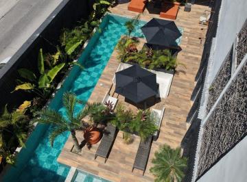 Edificio · 1100m² · 13 Recámaras · 8 Estacionamientos · Hotel - Tulum