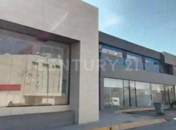Local comercial · 141m² · 2 Estacionamientos · Se Renta Local Sobre V Carranza en Saltillo
