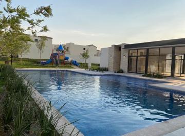 Casa de 2 habitaciones, El Marqués · Casa en Renta en Capital Sur
