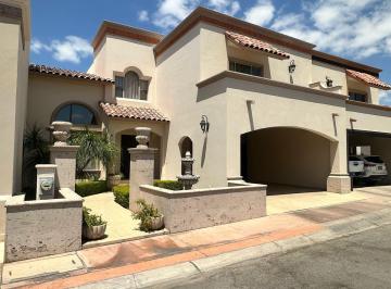 Casa de 4 habitaciones, Hermosillo · Casa en Venta en Valle del Lago, Al Poniente de Hermosillo!