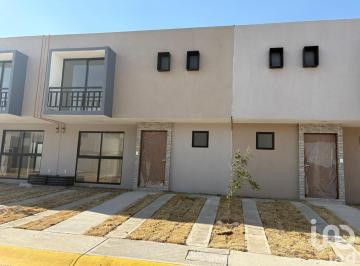 Casa · 99m² · 3 Recámaras · 2 Estacionamientos · Venta de Casa Nueva en Pachuca, Hgo.