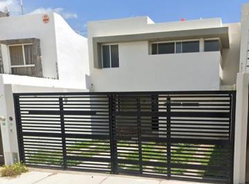 Casa de 3 habitaciones, San Luis Potosí · Hermosa Casa en Remate en Hades, Lomas 4ta Secc, San Luis Potosí, S. L. p.