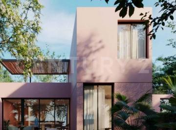 Casa · 186m² · 4 Recámaras · 1 Estacionamiento · House For Sale in San Crisanto Beach, Sinanché, Yucatán